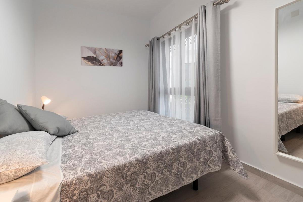 Cristian Sur Luxury 2 Bedroom Apartment Los Cristianos (Tenerife) Eksteriør bilde